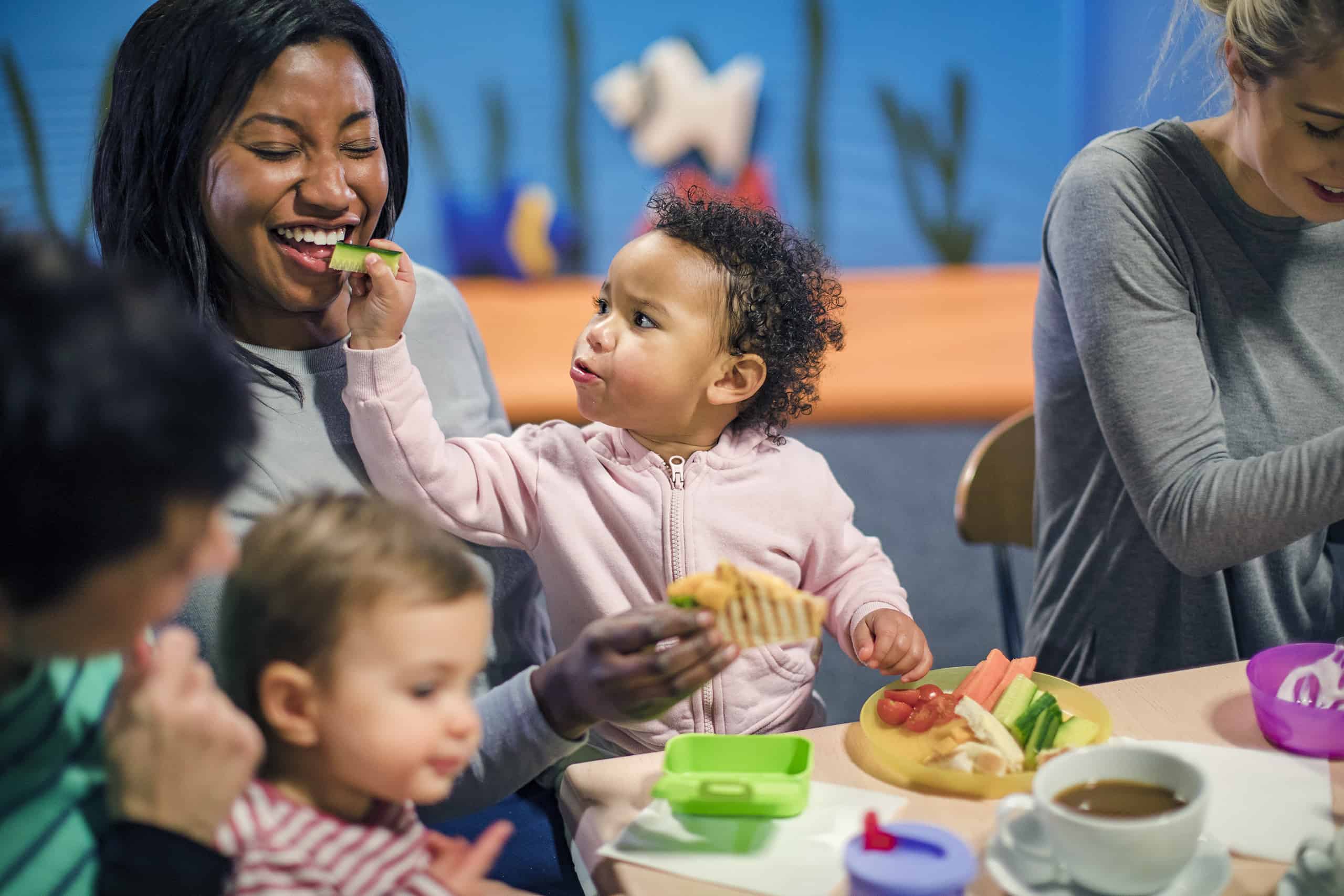 families eating together